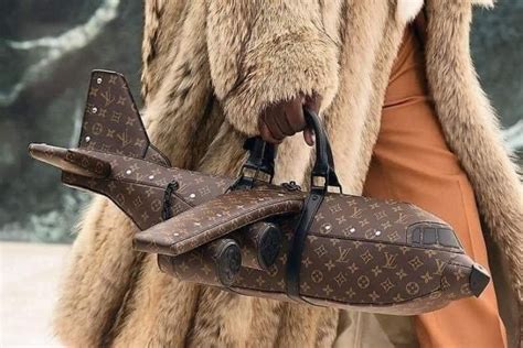 sac louis vuitton avion